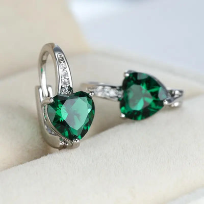 Chic Emerald Green Earrings