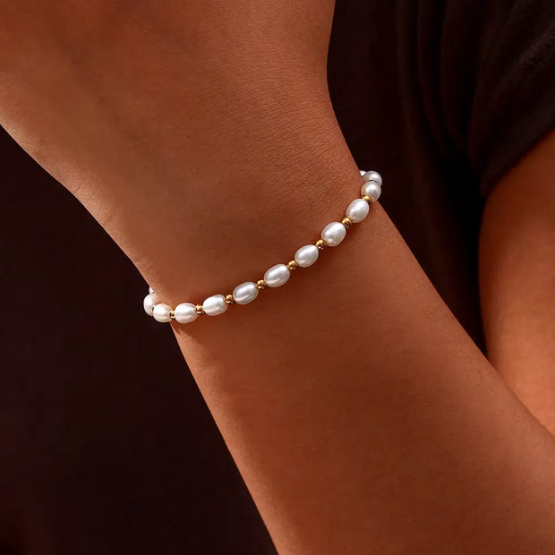 Elegant Romantic Pearl Bracelet