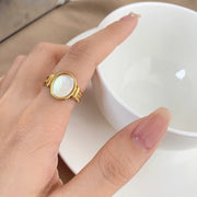 Chic Pearl Elegance Ring