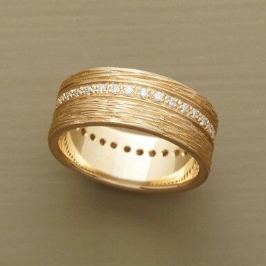 Lasting Gold Ring With Gems