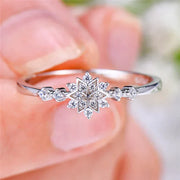 Snowflake Ring in Sterling Silver 925