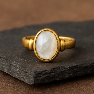 Chic Pearl Elegance Ring