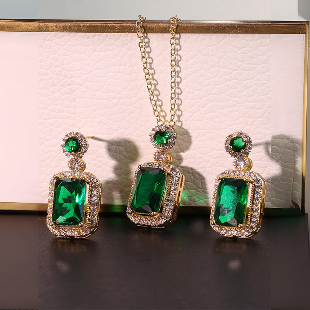 Vintage Jewellery Set for Elegant Evenings