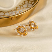 Elegant Earrings & Natural Pearls