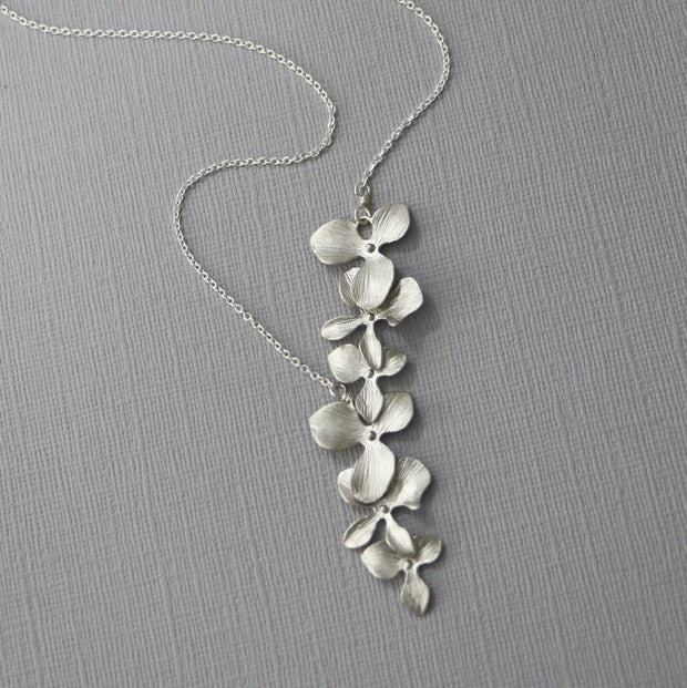 Teddy - Vintage Floral Silver Necklace