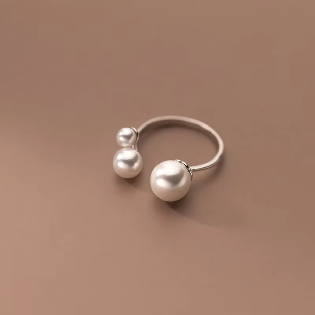 Adjustable Trio Pearl Ring