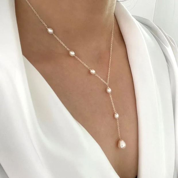 Unique Pearl Necklace Hanger