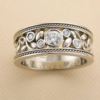 Exclusive Vintage Silver & Zirconia Ring