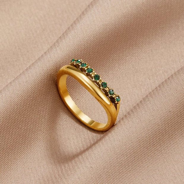 Mary - Emerald Green Layered Ring