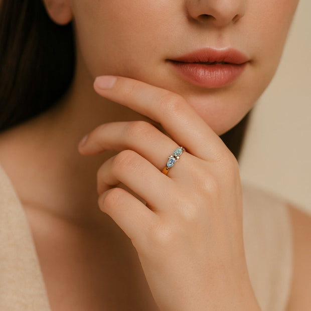 Chic Gold Vintage Blue Ring